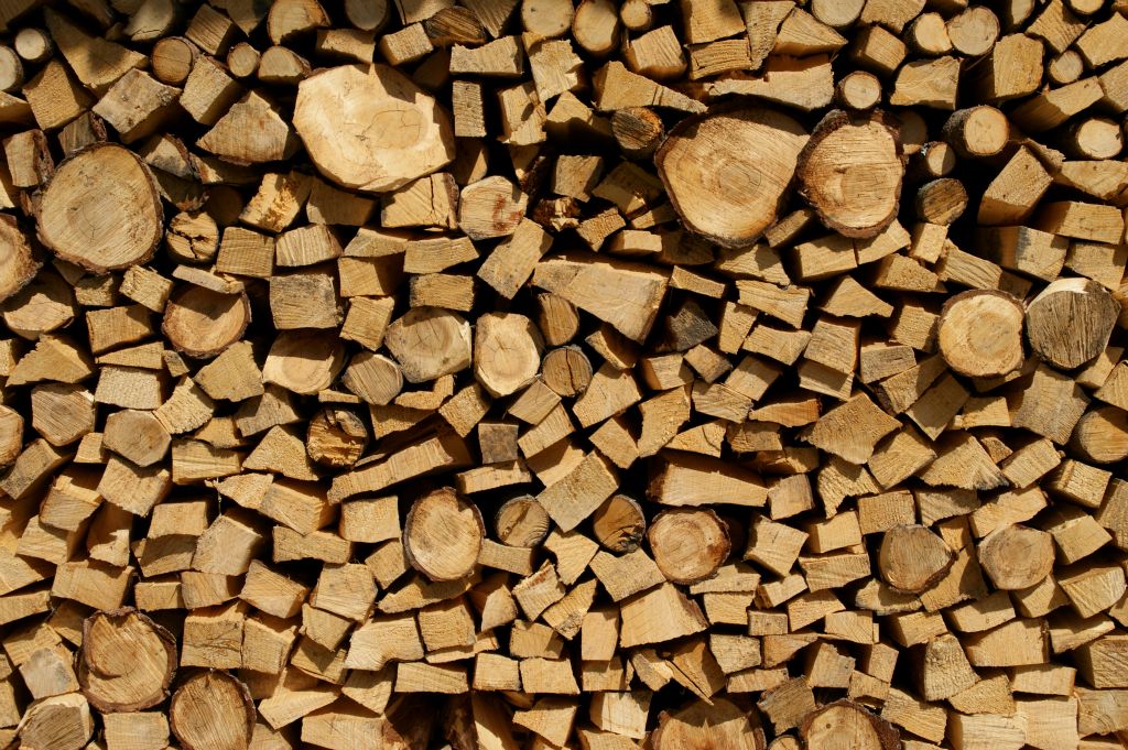 Nice patterns in this woodpile outside someone's house. I may use this as my desktop wallpaper.