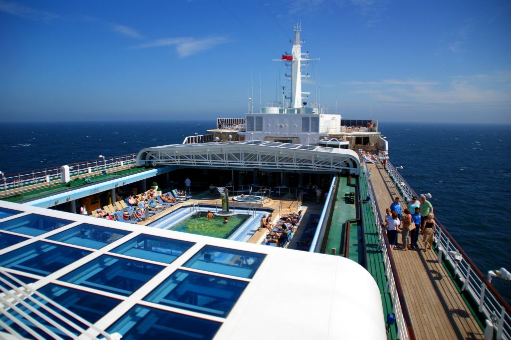 Sunday – The first leg of our cruise is to cross the North Sea to Norway. Fortunately the weather is fantastic, so the roof over the main pool has been opened.