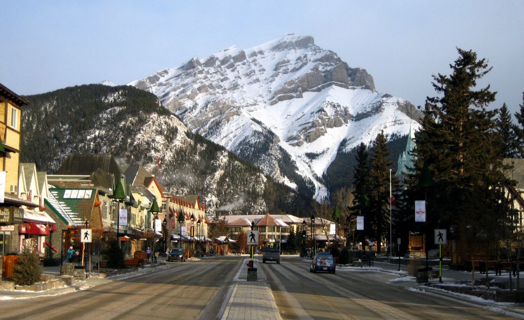Arrived in Banff. We were still pretty shattered from our extended journey yesterday, so we had some dinner and a couple of beers, had a quick look around town, then called it a day.