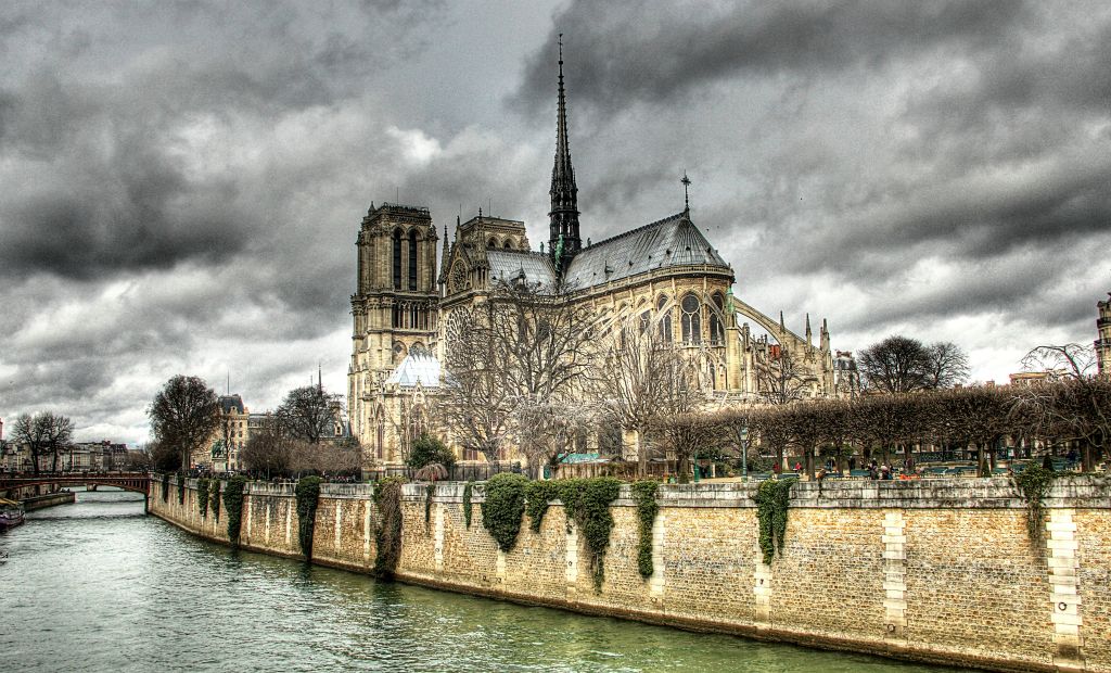 Another view of Notre Dame.