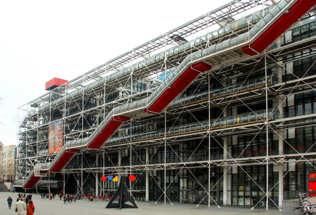 The Centre Pompidou, which I think is supposed to be the Paris version of the Tate Modern. So I’m not going in there then. The Tate Modern was very, very rubbish (unless you enjoy looking at stupid crap that any five year old could make, in which case you probably think it’s rather good).