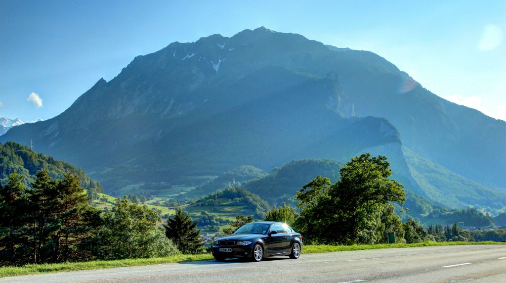 The scenery has started to get jolly good. Judith’s little car is looking quite smart too, having whisked us across France and Switzerland at 80+mph whilst sipping diesel at the rate of a mere gallon every 47 miles.