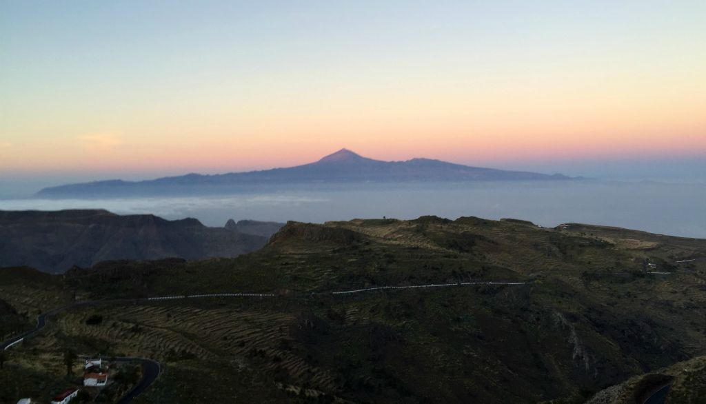 We climbed into the mountains as the sun was setting. There were some fabulous views across to Tenerife. I thought this came out surprisingly well considering it was taken using my phone in low light from the window of a moving coach.