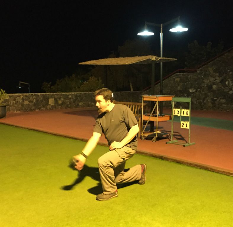 After dinner, on our way back to our villa, we stopped for a quick go on the floodlit bowling green. But we were far too shattered to play a game so we decided to turn in for the day.