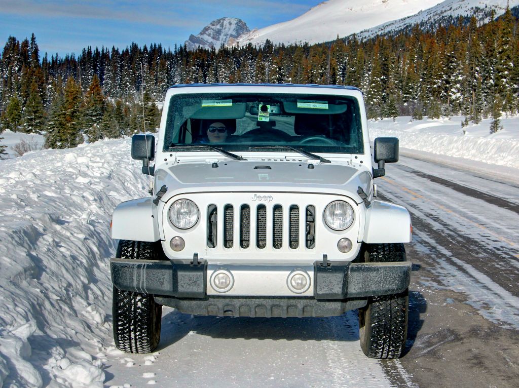 Here's our Jeep on the Icefields Parkway. It was coping very well with the snow and ice.