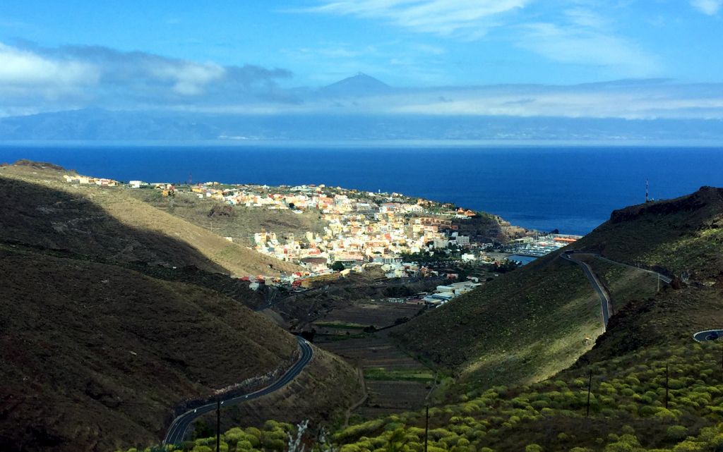 We got off the ferry and back onto the coach. There was a nice view of San Sebiastian as the coach wound its way up into the mountains. Tenerife was just visible through the clouds in the far distance.