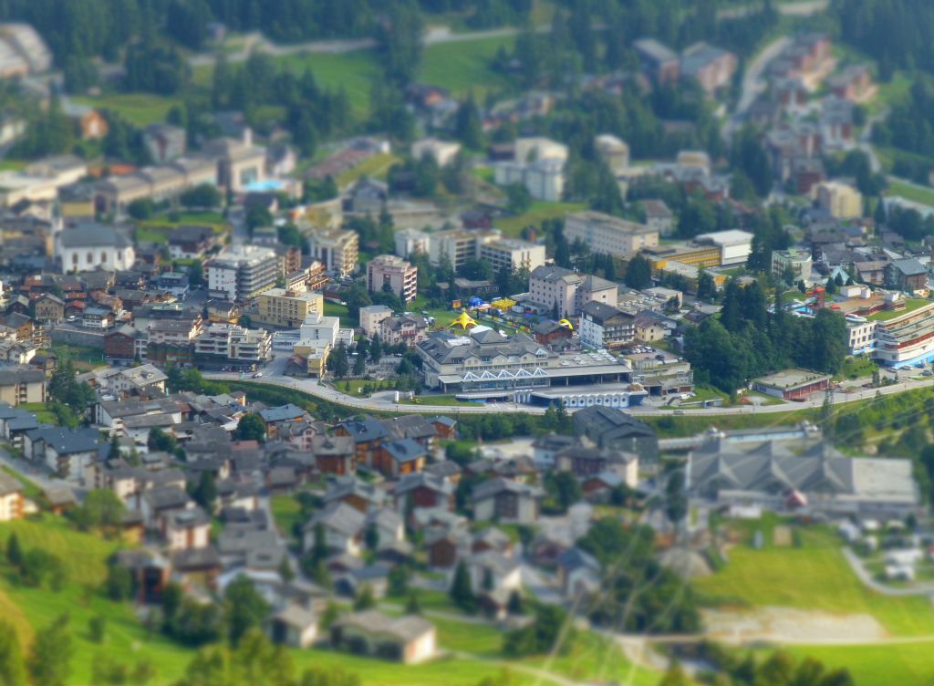 Here's one of those weird miniature photos of Leukerbad.