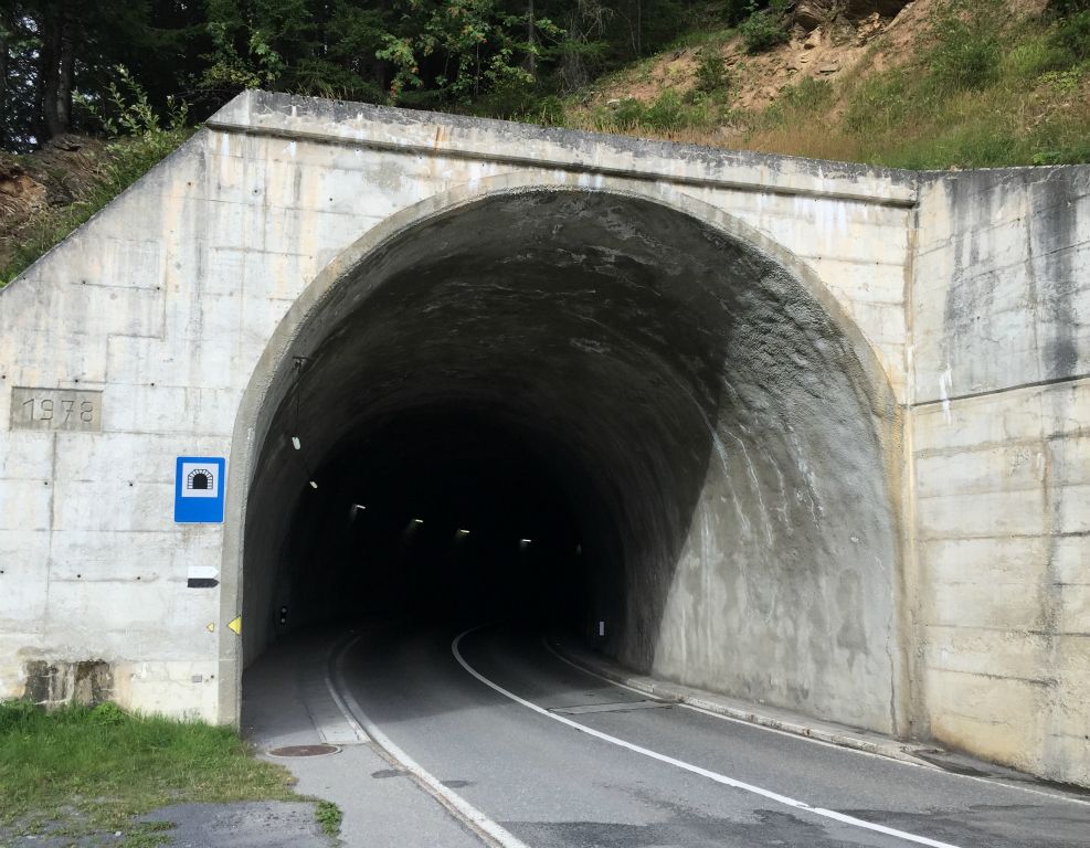 At one point I'd been following a trail that didn't appear to be on my map to a place called "Tunnel" that also wasn't on my map when I came to an actual tunnel through the mountain. The trail markers clearly said that the trail went through the tunnel.