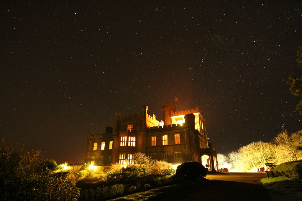 As it was clear and there was no moon, I thought I'd pop outside and take a few photos. The sky was pretty good, but not as good as I'd hoped given the remoteness of our location. There were lots of stars out, but no sign at all of the Milky Way.This is the view of the castle as you approach up their long drive.