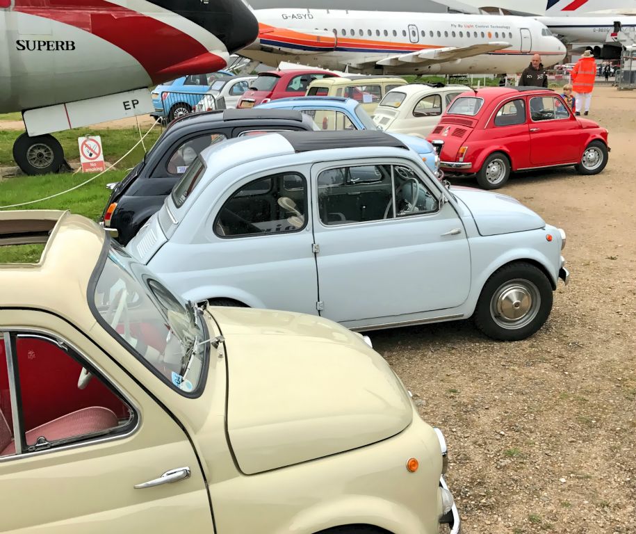 There were a lot of lovely, cute old Fiat 500s parked in amongst the planes.