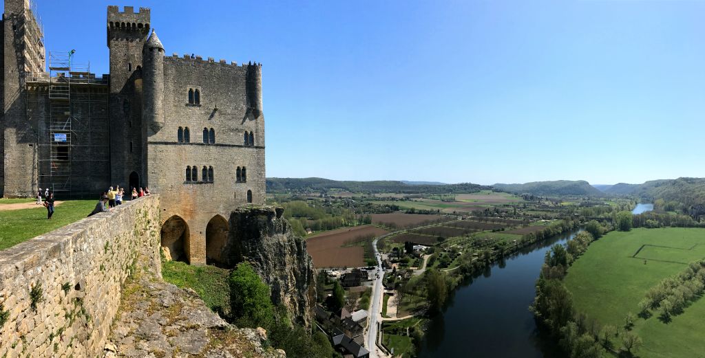 A mini panorama of the view from the chateau.