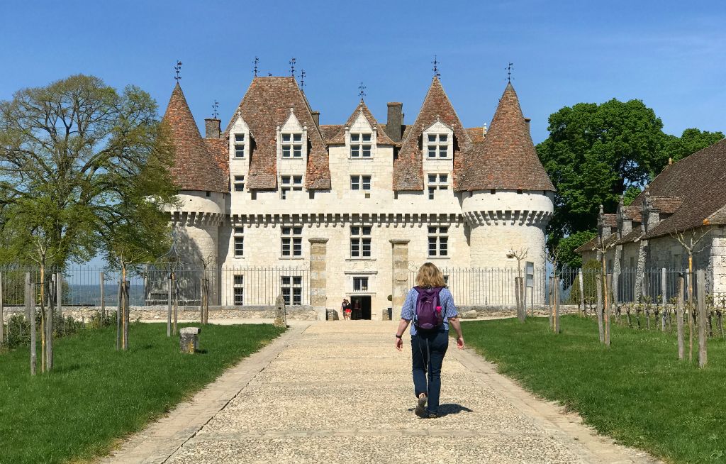 Having become bored with Bergerac, we headed for the nearby "world famous" (although I'd never heard of it) Chateau Monbazillac, where they apparently make quite a lot of wine. It was very impressive though.