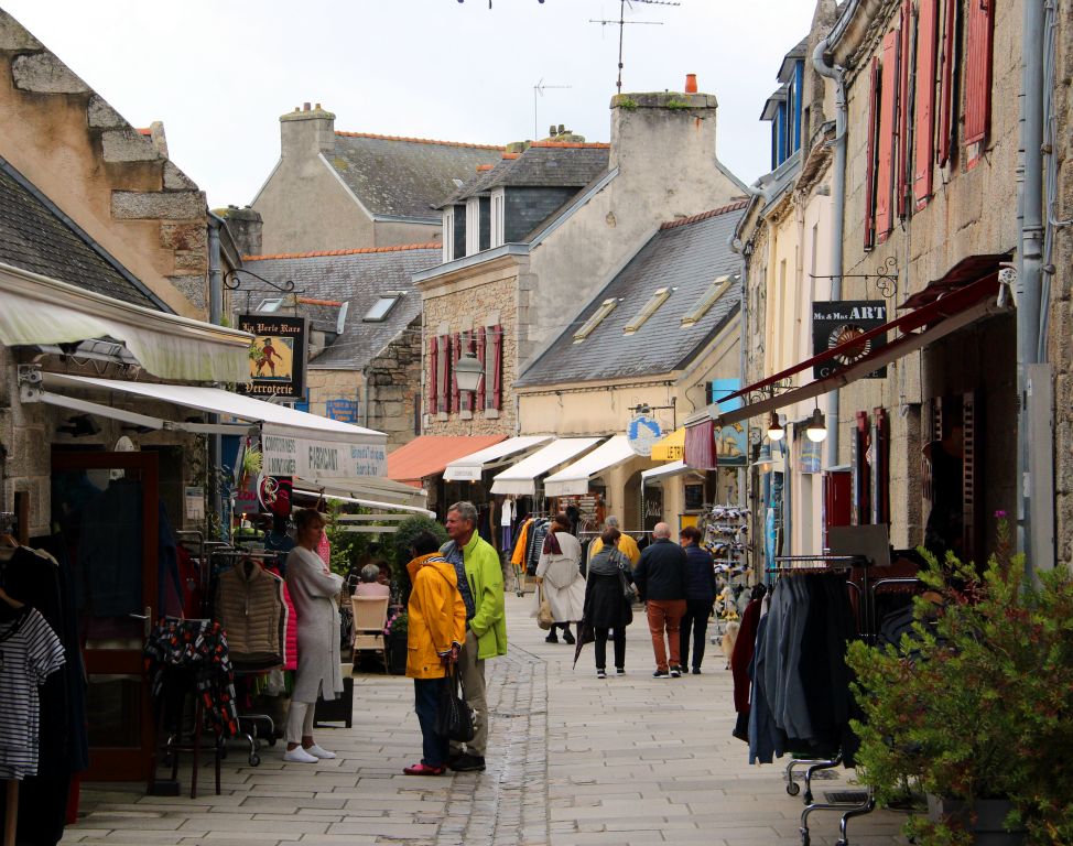 Most of the shops and restaurants in Ville Close are along a single street that runs the length of the island.