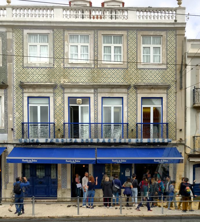 An inexplicably busy shop/cafe that sells traditional Portuguese tarts.