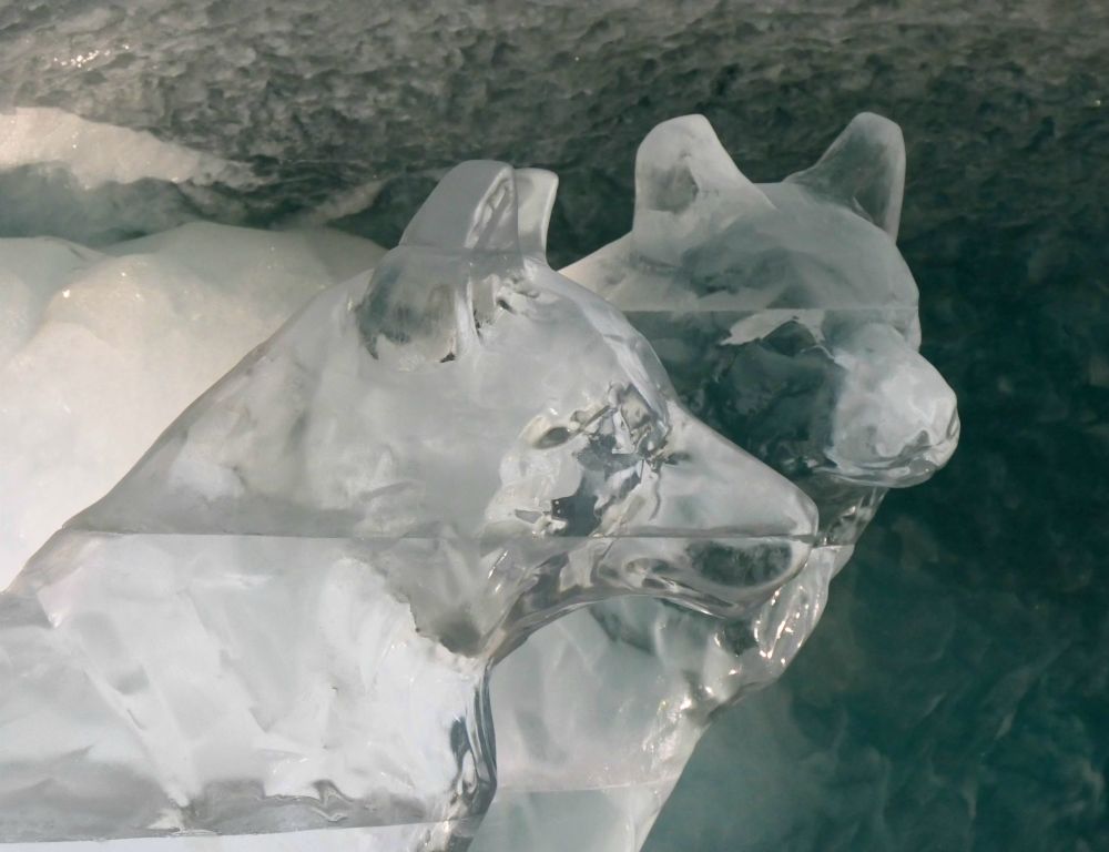 There are lots of ice sculptures and that sort of thing in the Glacier Paradise.