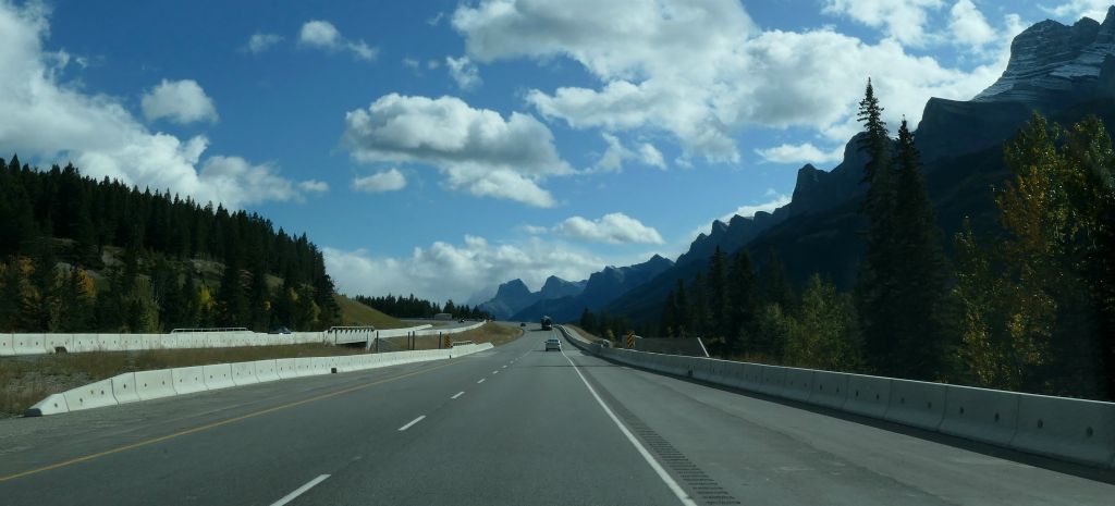 The weather had improved considerably on our way back to Canmore.