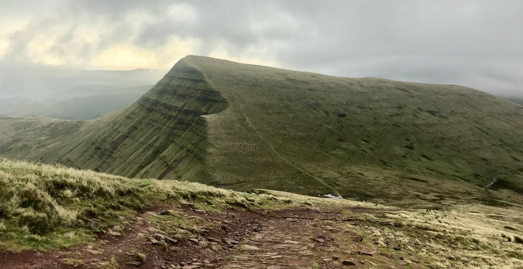 As I descended Pen y Fan, I got a great view of the trail up Cribyn.