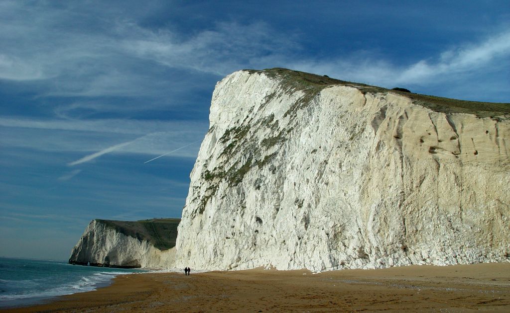 This far up the beach, out of the shelter of Durdle Door itself, it was starting to get really windy and really cold.