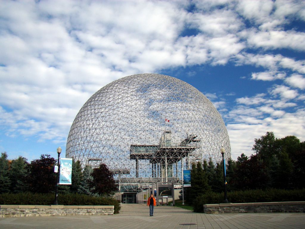 Spent an interesting couple of hours in the Biosphere on Ile Sainte-Helene. This is one of the few remaining buildings from Expo '67, where it was originally the pavillion of the United States. The Biosphere is 206 feet tall.
