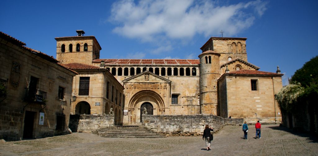 Monday - Super smooth crossing in lovely weather and we arrived in Santander just before lunch. First stop was the picturesque town of Santillana Del Mar, which was only a dozen-or-so miles from Santander. This is a picture of the Collegiate Church there.