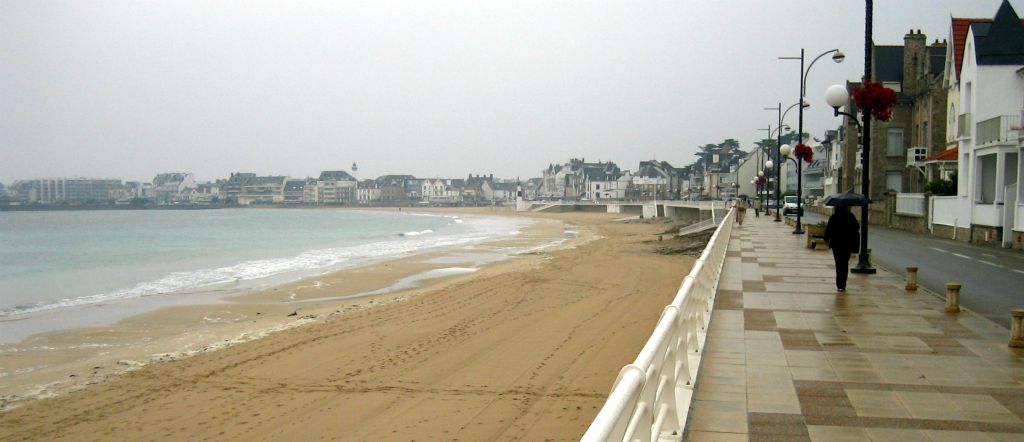 We walked the mile-or-so into town from the hotel. The beach was nice, although not that appealing in this weather.
