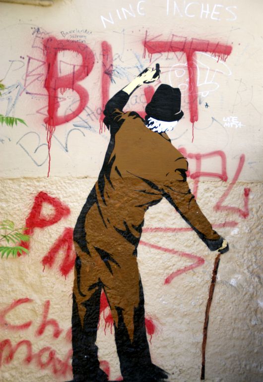 This looked rather like a Norwegian "Banksy". It was not obvious whether the old man had simply been added to existing graffiti, or whether the graffiti is actually part of the "work". There were a few of these around the centre of Trondheim.