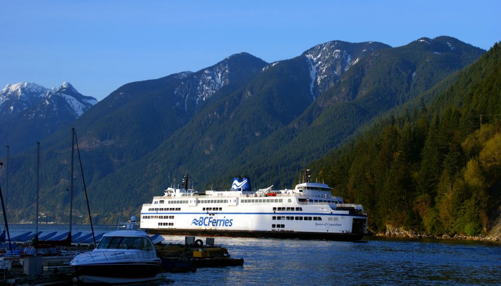 As it was already late afternoon, we decided to head for our first overnight stop, the Horseshoe Bay Motel. We were staying there as it's handy for the ferry to Vancouver Island that we would be catching in the morning.