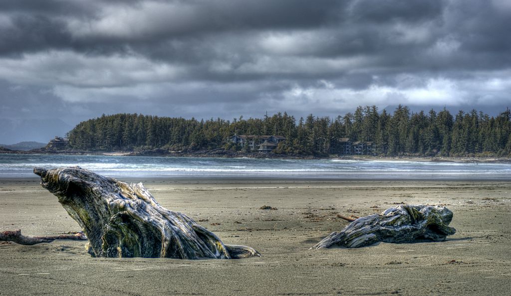 Another view of the Wickaninnish Inn from Chesterman Beach.