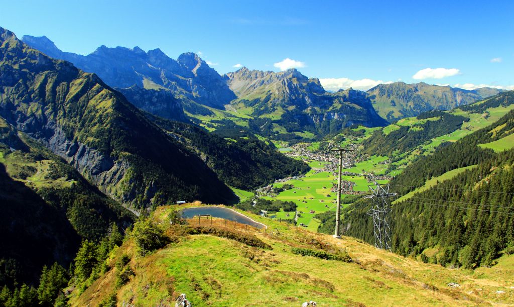 It was a hot walk along the south side of the valley, but after an hour or so I arrived at Furenalp. This was the view looking west towards Engelberg in the distance.