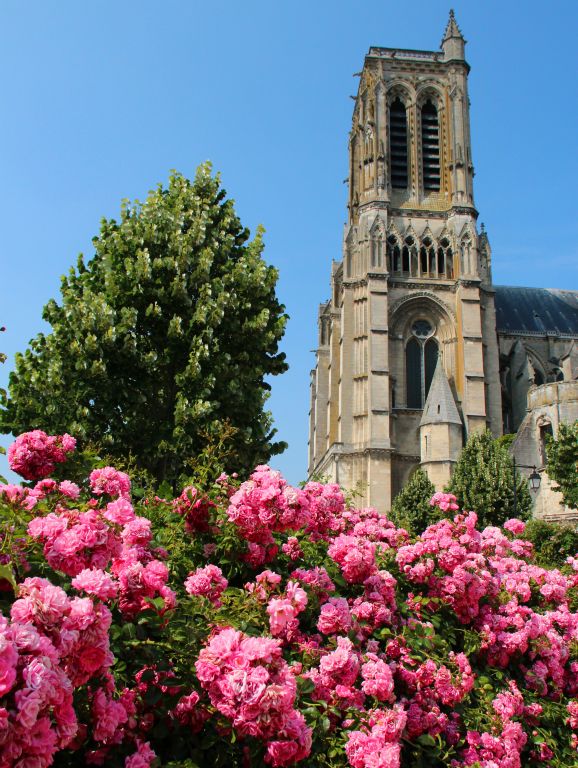 After leaving Sissonne, we headed for Soissons, which was only about an hour’s drive away.This is the cathedral in Soissons. Or the Cathedrale Saint-Gervais-et-Saint-Protais de Soissons to give it its full name. Pretty.