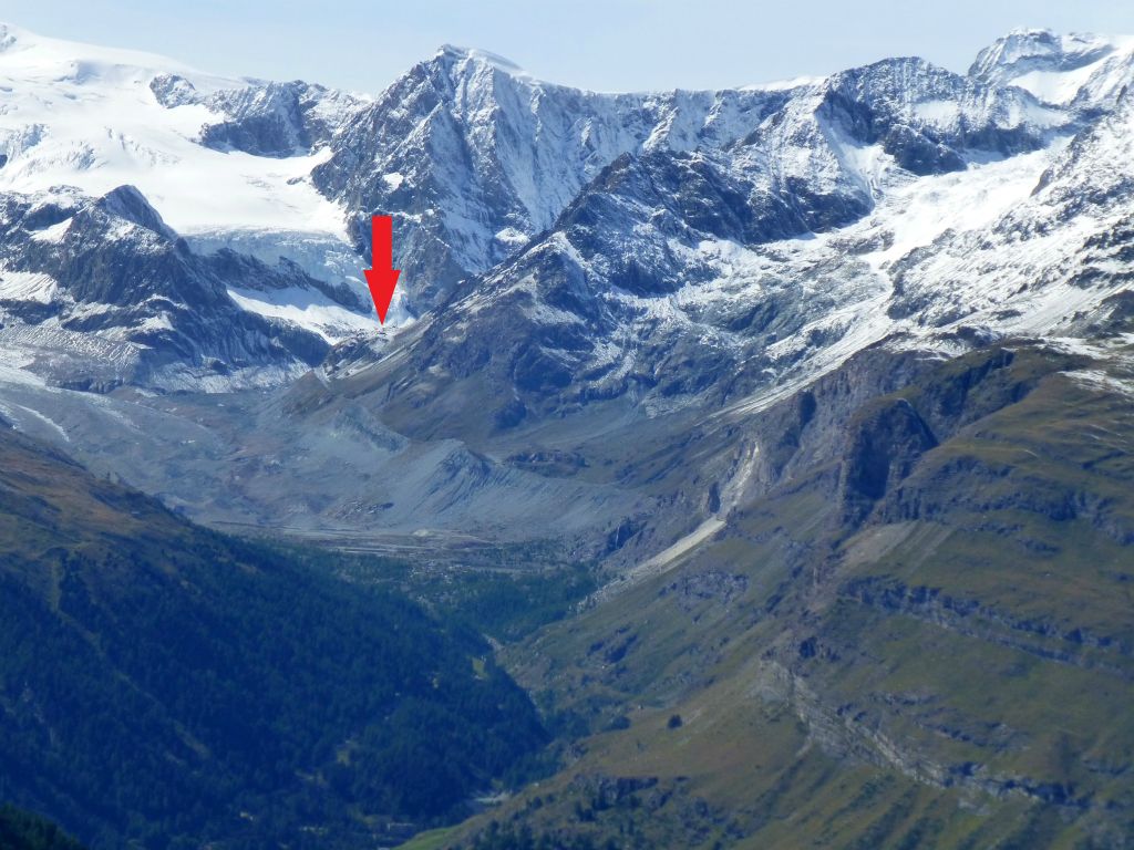 Having zoomed out a bit, the Hutte is now pretty much impossible to see, but you can get a good idea of the scenery it’s in (which is more than I could in the clouds and rain on Sunday).