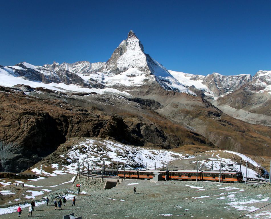 As we’d only got one day to be tourists, we needed to narrow down our options a bit. Judith decided she wanted to go to Gornergrat. Options suitably narrowed, we headed for the train station. Here’s a photo of the train on its way, er, down I think.