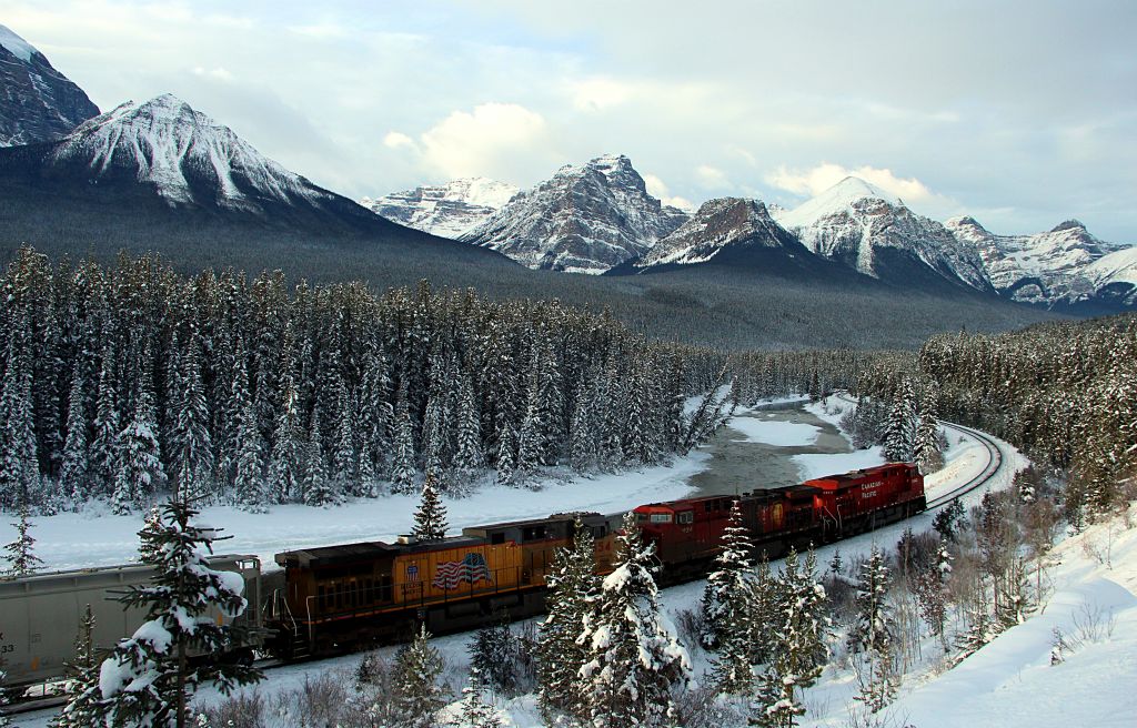 Well blow me down, on the way to Lake Louise there was a train passing Morant's Curve as we drove by. I've waited years to see a train at Morant's Curve and now I've seen two in two days.
