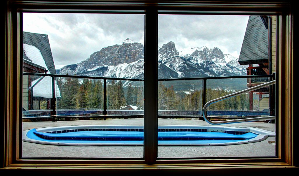 The building also had a hot tub with a rather pleasant view, although we didn't get the opportunity to try it.We spent the rest of the day walking about in Canmore.