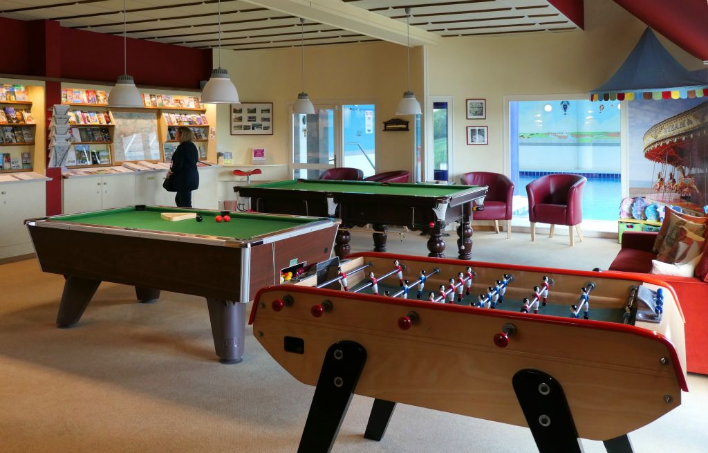Inside the Clubhouse there was the usual array of entertainments (including a table tennis table, which is off to the left). The indoor pool is just visible through the windows.They don't have the space for a full sized snooker table, so they've got a half sized one instead, which was soooooo much easier to play on (for people with limited skills). We managed to finish a game in about twenty minutes, instead of the two hours or so it takes us to complete a game on a full sized table.
