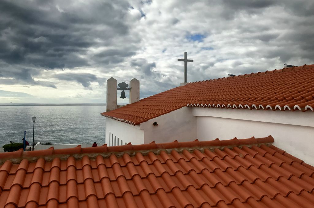 At the western end of the boardwalk is the Ermida de Nossa Senhora da Encarnação, which is basically a small church.