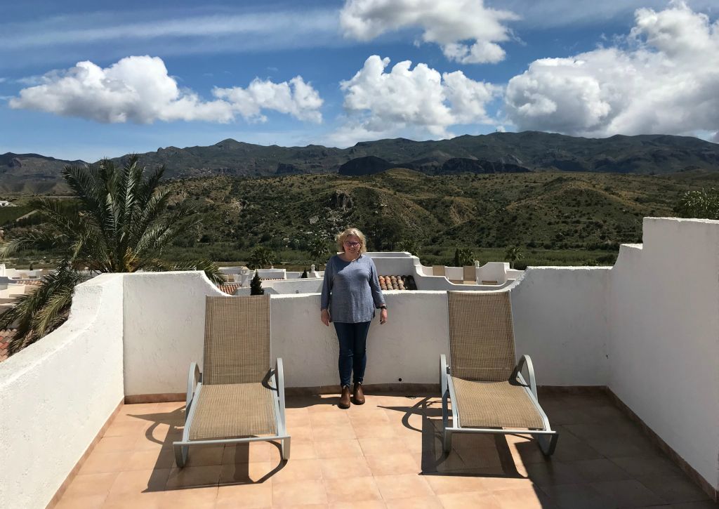 The HPB website did say there were excellent views from the roof terrace of our apartment, and they weren't kidding. That's the Sierra Cabrera mountains in the distance (although at about 1,000m tall, I'd call them big hills rather than mountains).