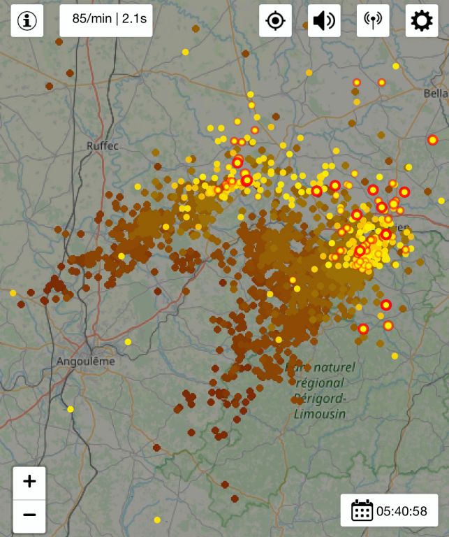It was hard enough getting to sleep in the heat as it was, but at about 03:30 there was a massive thunderstorm that went on for a couple of hours. I took this screenshot from the lightning tracker website at 05:40 and it was still showing 85 lightning strikes a minute in the local area!