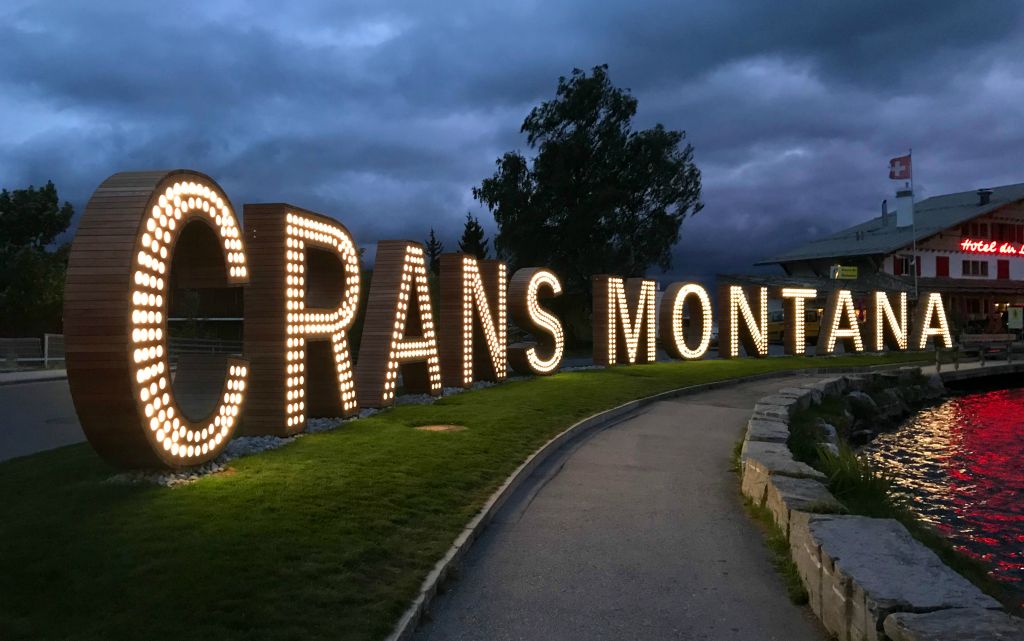 Out and about for a walk in the evening and I discovered that the giant "Crans-Montana" sign outside my apartment lights up in the dark. Awesome!Distance walked today - 16.4 miles (26.4km)Ascent today - 2,923 feet (891m)Descent today - 2,923 feet (891m)
