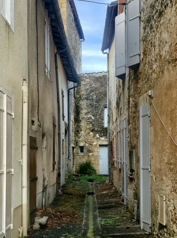 For reference, this is not a typical street scene in Montbron. This was down an alley off a quiet square.