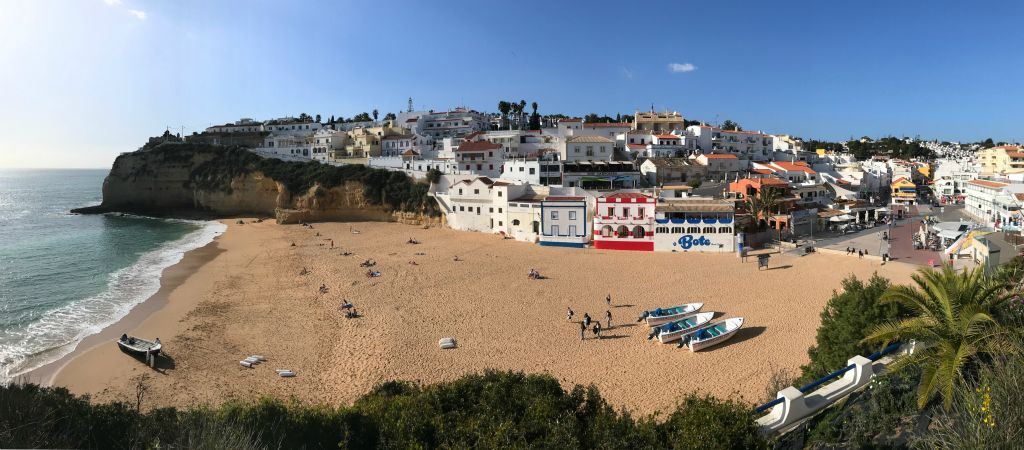 And here's the beach at Carvoeiro. This is from the east side of the beach looking west.