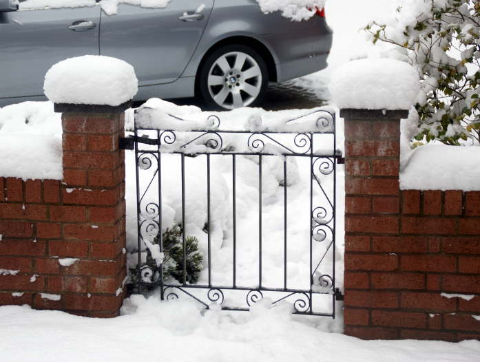 Gate